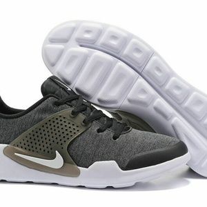 nike arrowz black and white